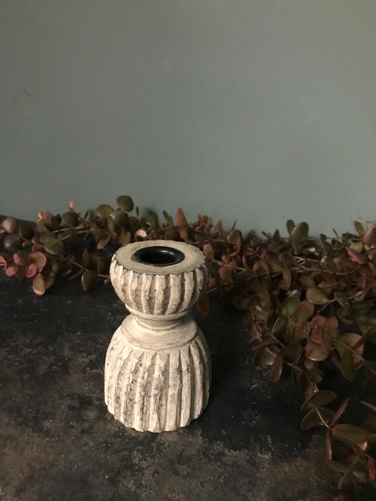 RIBBED DRUM CANDLE STAND